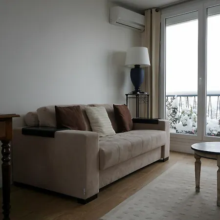 Appartement Etoile -2 Pieces-vue Panoramique-paris 16